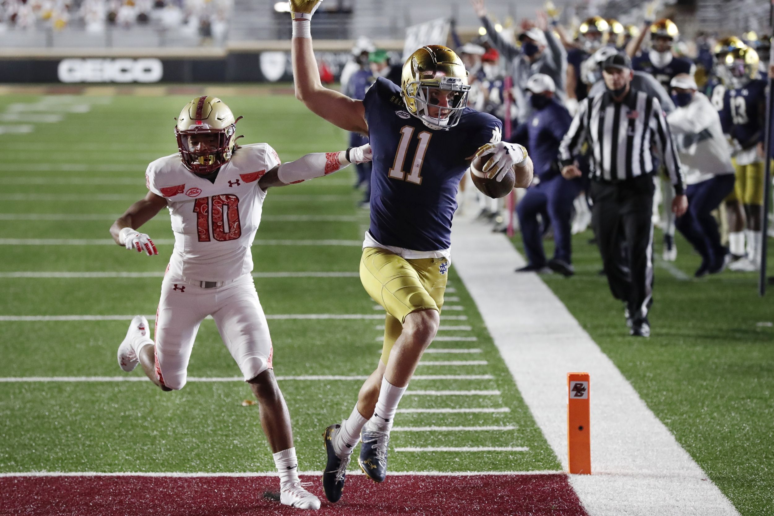 Top 25 college football No. 2 Notre Dame beats Boston College for