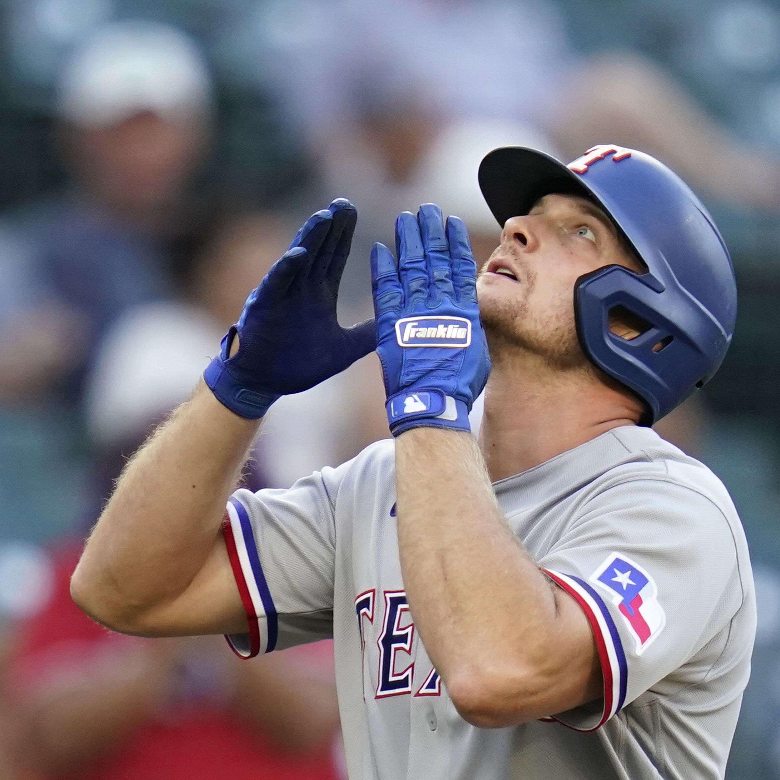 Shin-Soo Choo Injury: Updates on Rangers OF's Forearm and Return