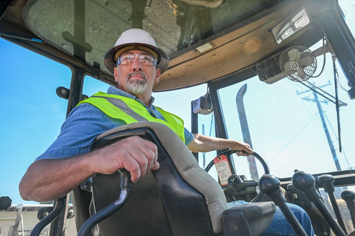 Bert Rohrbach works with young construction workers in training at the Inland Northwest AGC Training Center in East Spokane, shown Thursday. Rohrbach has been trained to talk with people who are contemplating suicide.  (Jesse Tinsley/THE SPOKESMAN-REVIEW)