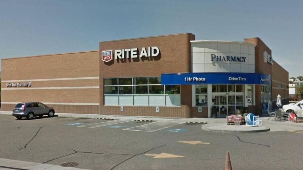 Richland Rite Aid manager accused of robbing her own store then marrying her The