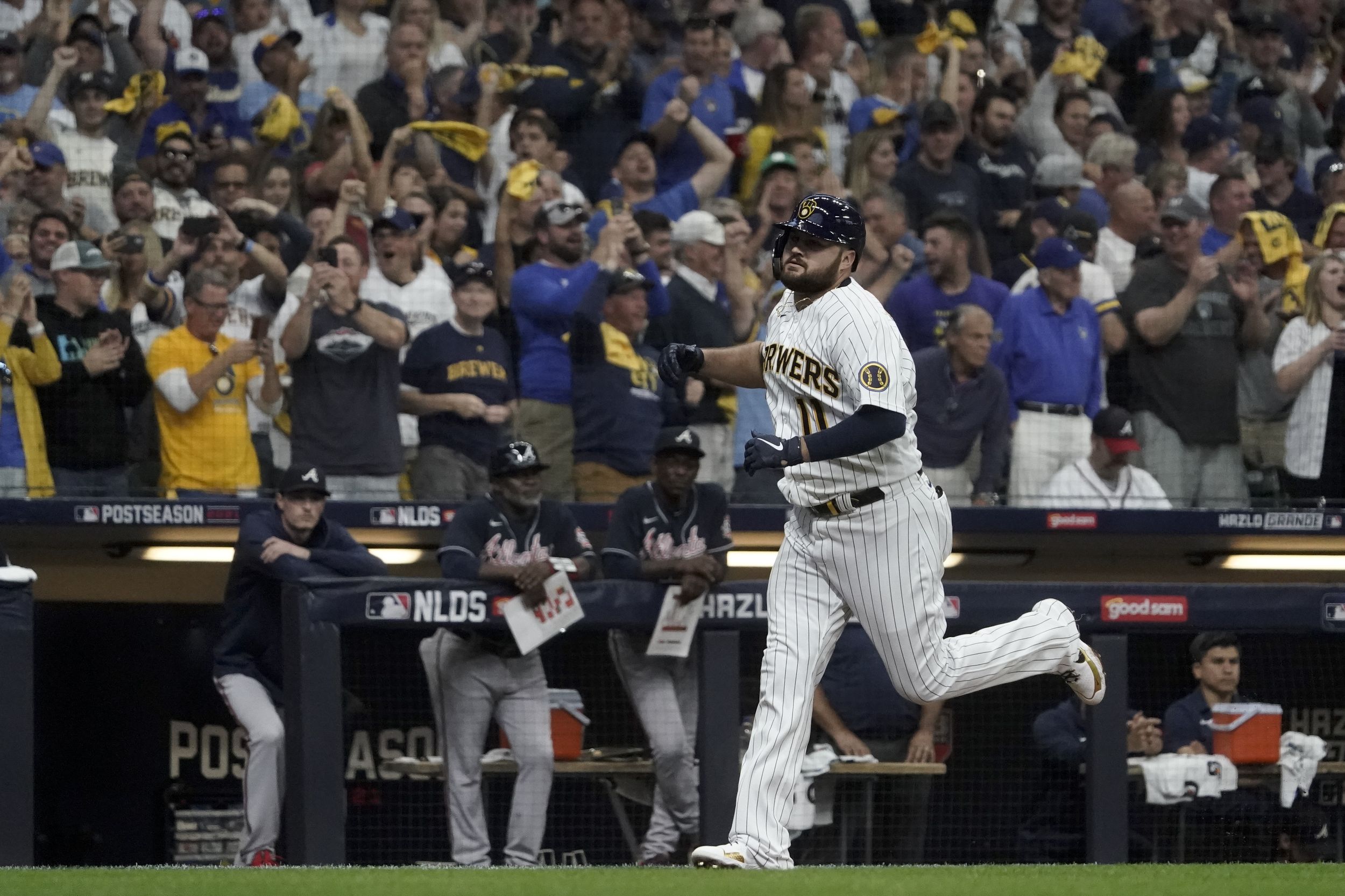 Rowdy Tellez, friendship, Milwaukee Brewers, Milwaukee Brewers slugger Rowdy  Tellez has suffered some serious heartbreak. 💔 A friendship with a former  teammate & his family helped him through.