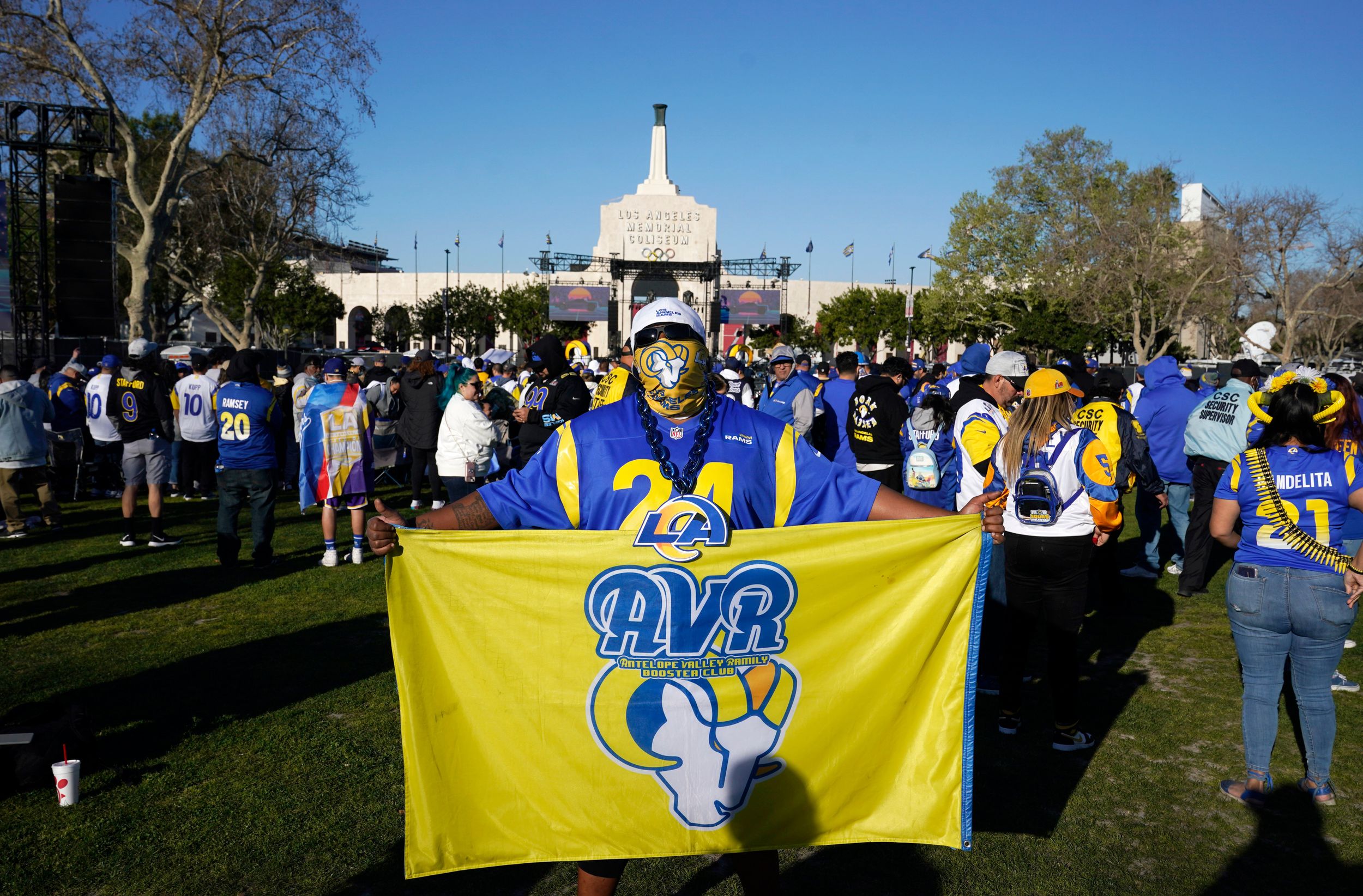 Rams fans ready for Super Bowl victory parade – KTLA