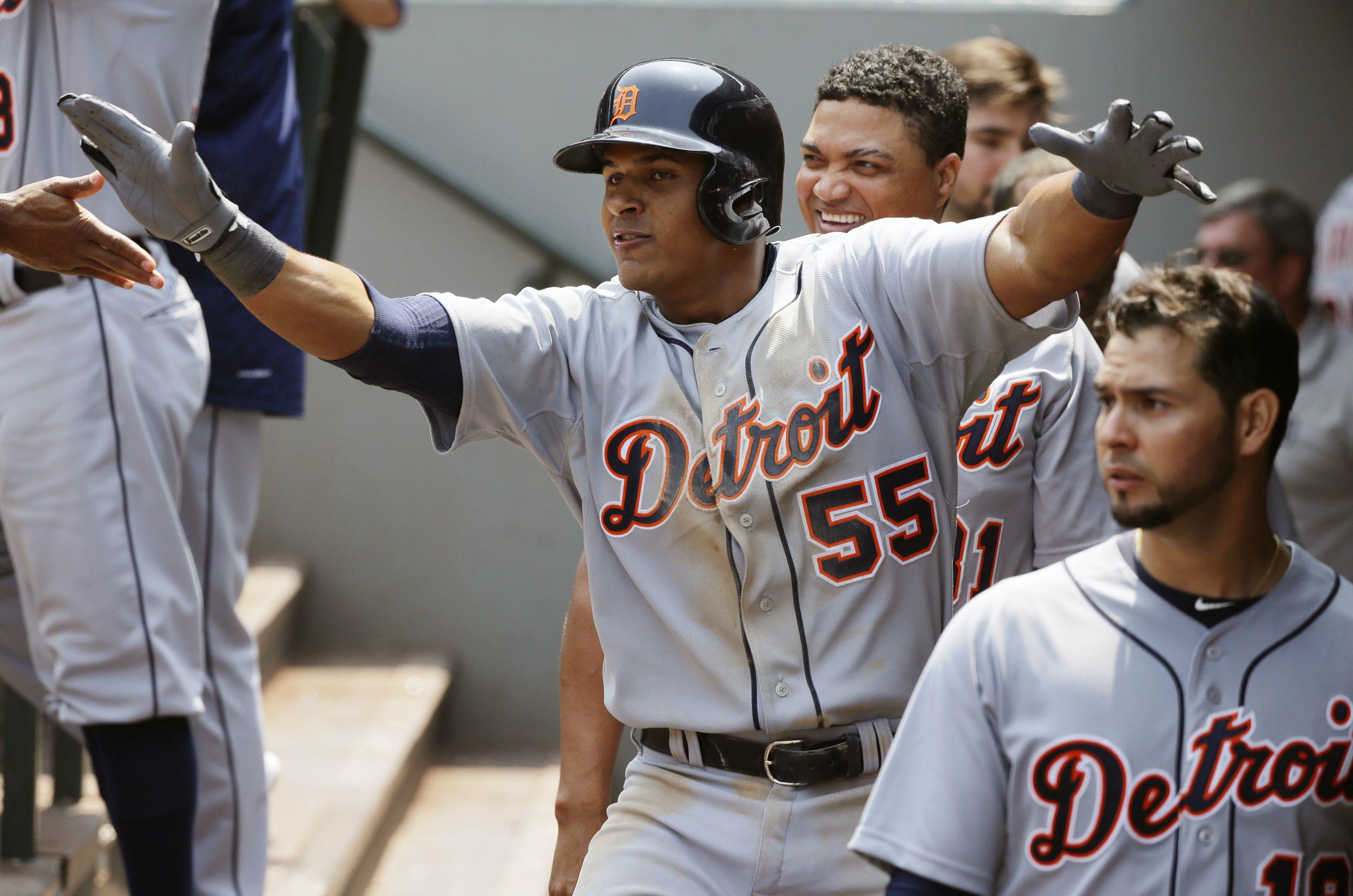 Tigers, Mariners combine for 40 K's in 14-inning thriller