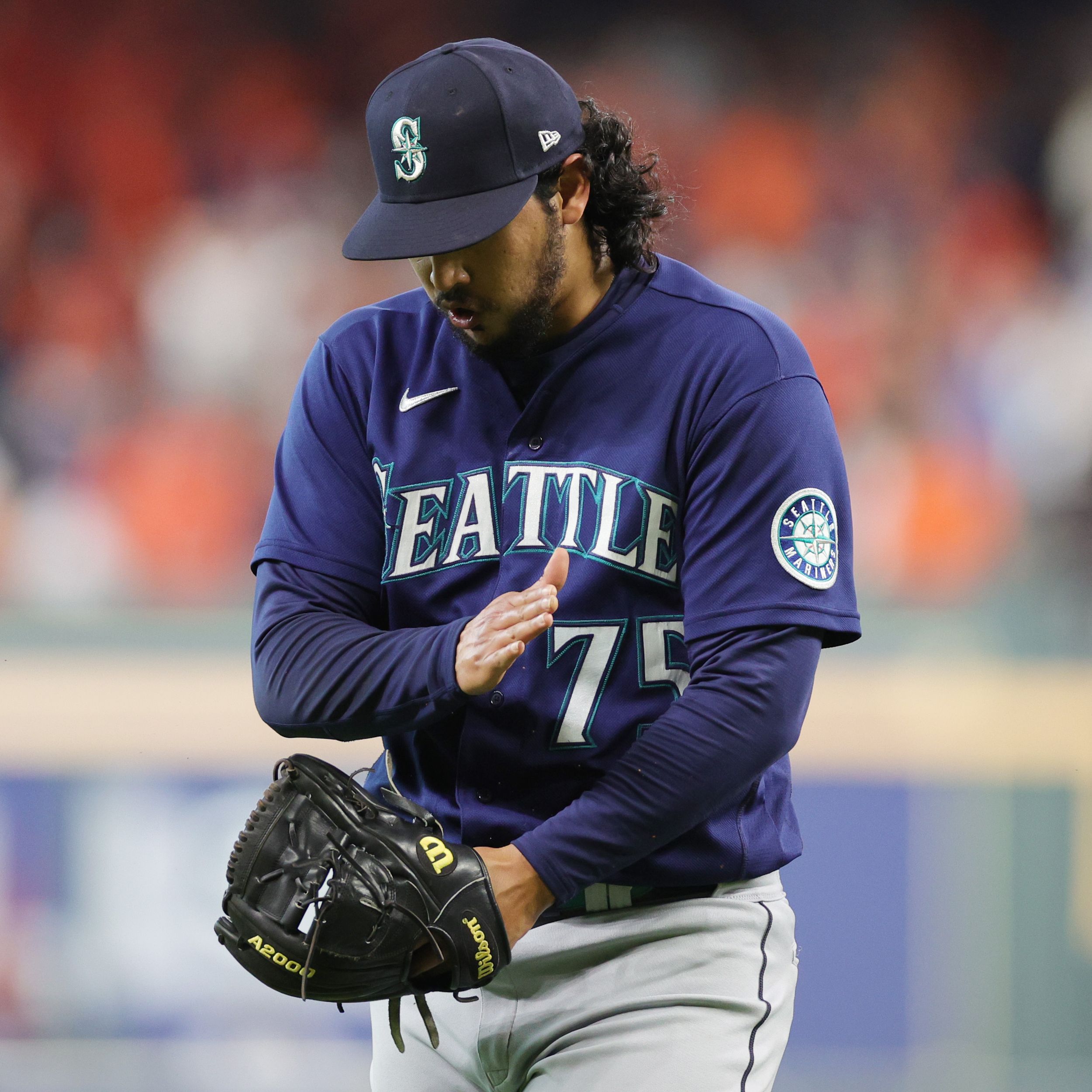 Seattle Mariners' George Kirby Apologizes For Comments Questioning Manager  Scott Servais - Fastball