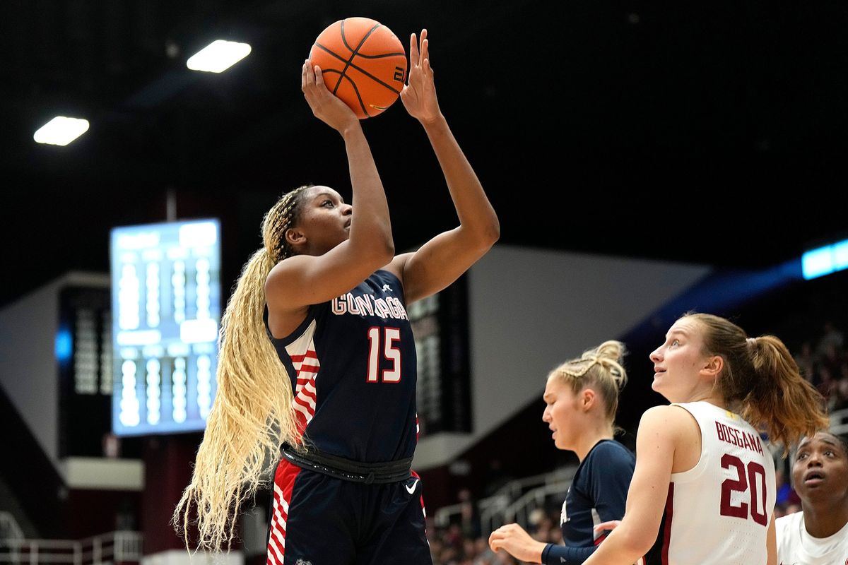 Gonzaga’s Yvonne Ejim shoots over Stanford’s Elena Bosgana on Sunday in Stanford, Calif.  (Getty Images)