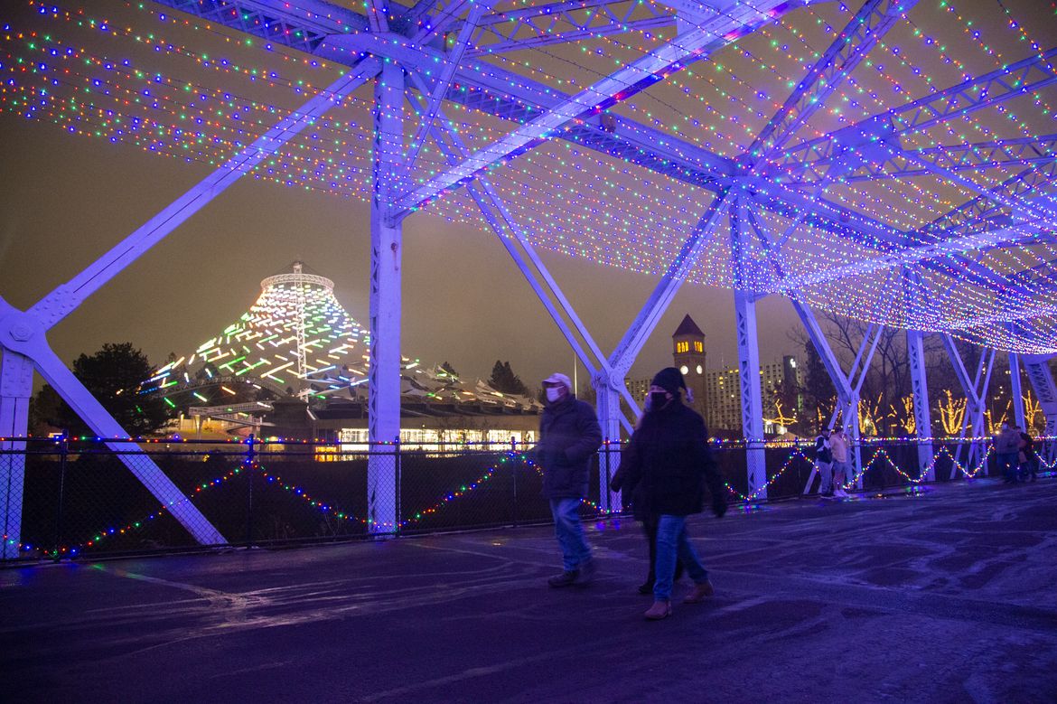 Holiday lights illuminate Riverfront Park - Dec. 13, 2020 | The