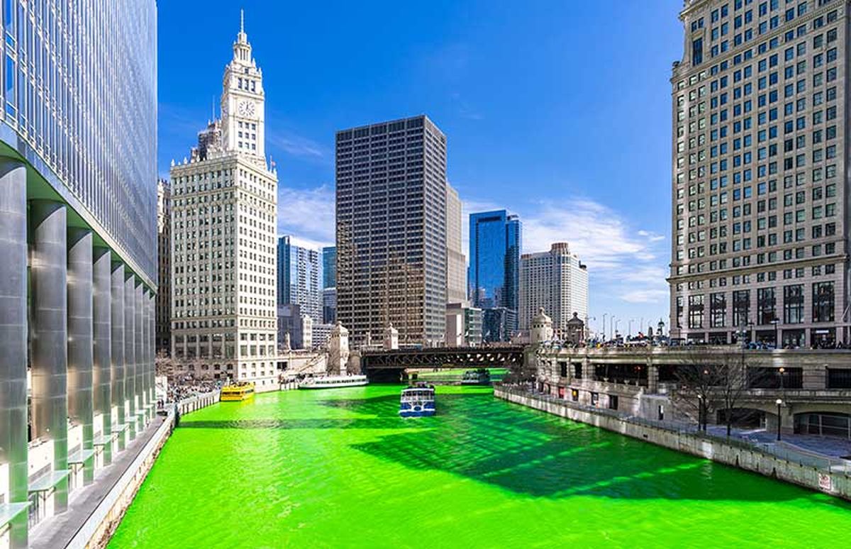 River in Chicago dyed green for St. PAtrick's Day