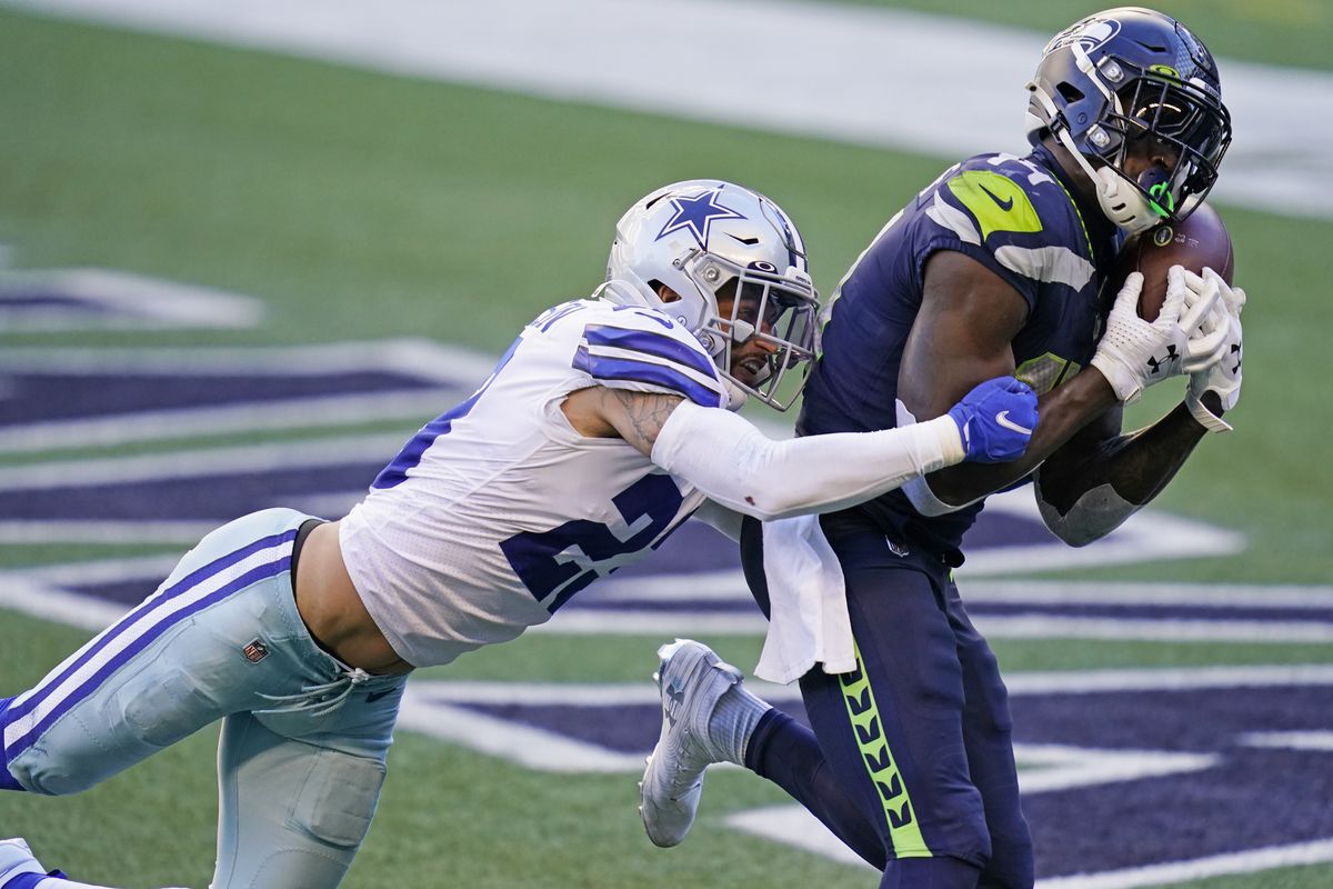 Wilson throws 5 more TD passes, Seahawks beat Cowboys 38-31