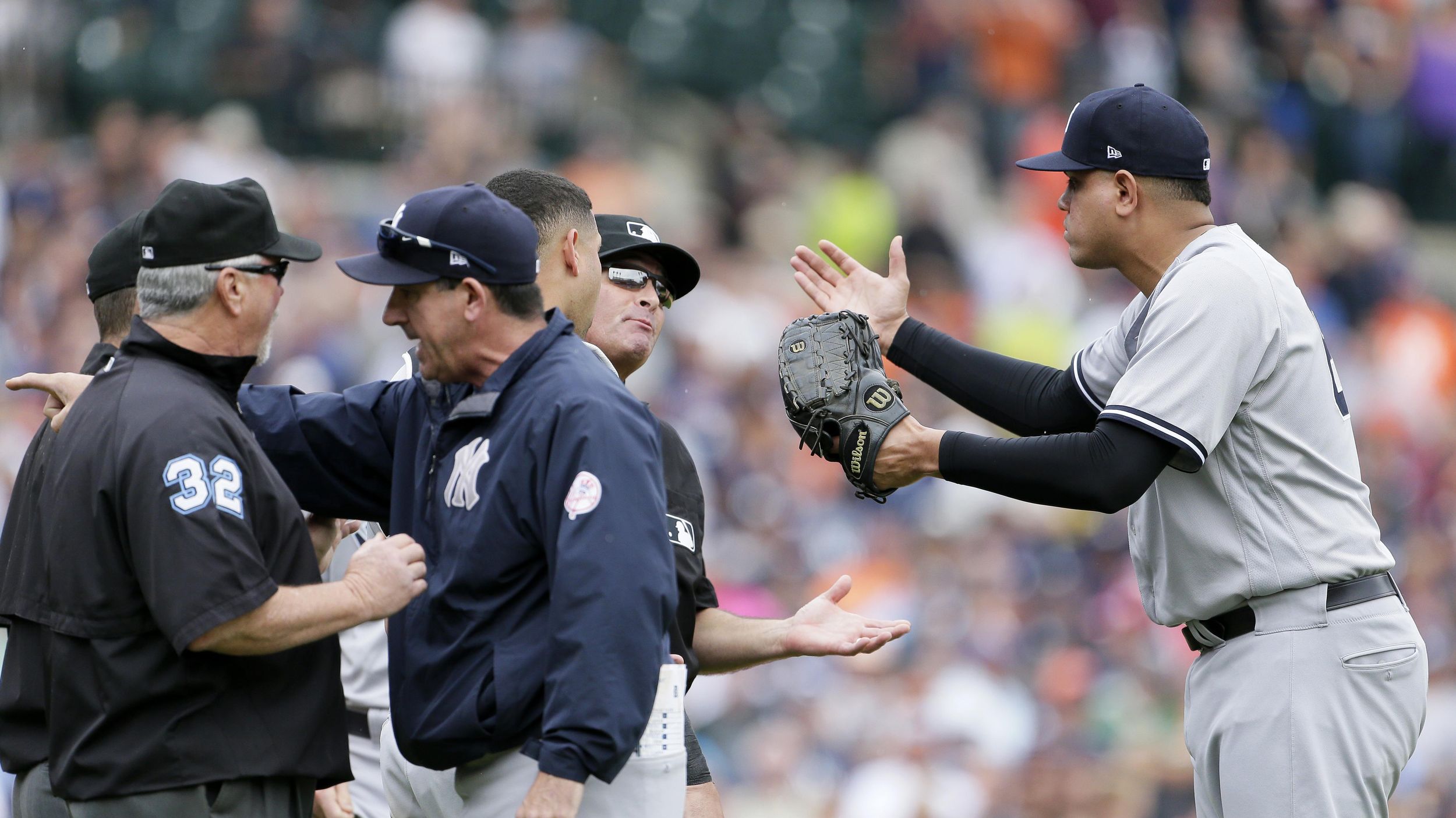 Mlb Baseball Tigers Prevail After Brawl With Yankees The Spokesman Review - rodney cobb brawl stars