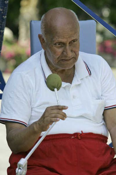 
Sri Chinmoy, seen here at a ceremony  May 31 in New York, died Thursday of a heart attack.Associated Press
 (Associated Press / The Spokesman-Review)