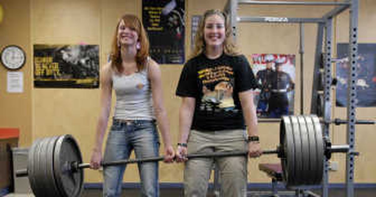 High Country teen powers to world record lift 