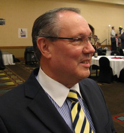 Ron Crane (Betsy Z. Russell)