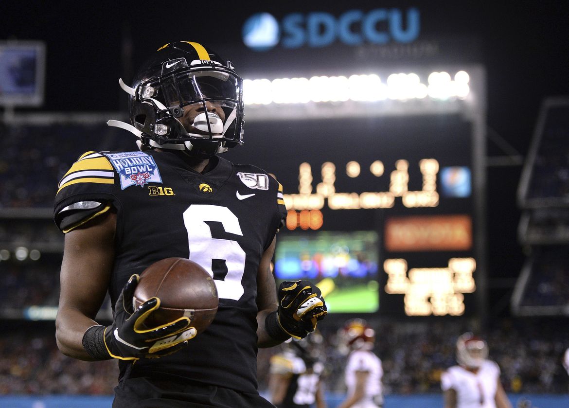 College football bowl roundup Ihmir SmithMarsette has 3 TDs, Iowa