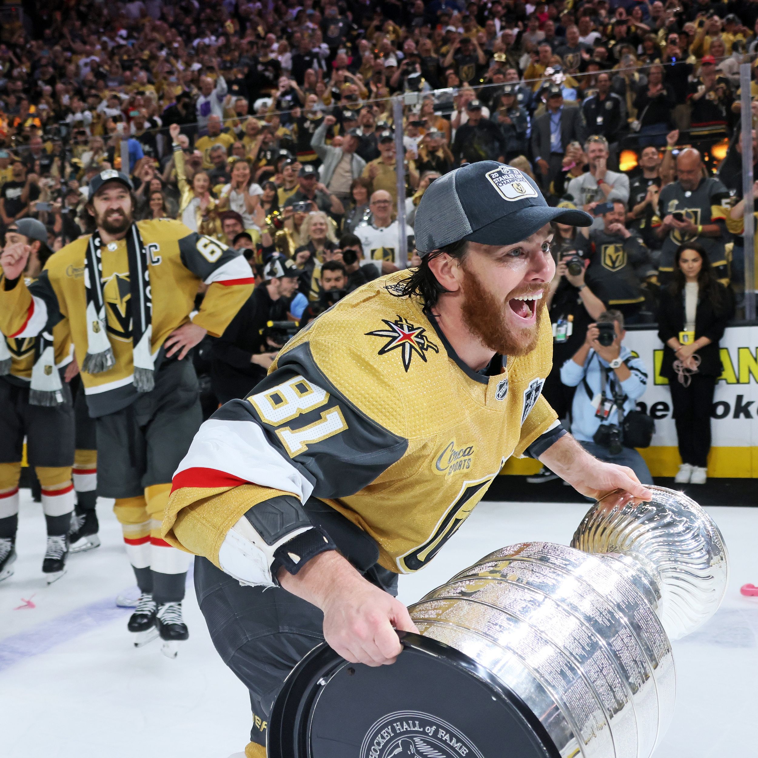Golden Knights capture first Stanley Cup title in 9-3 Game 5 win over  Panthers