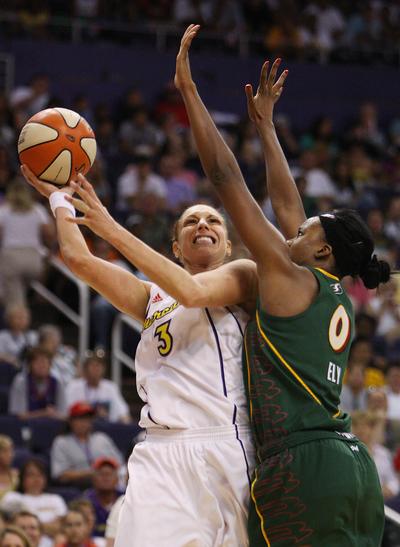 Diana Taurasi scored 31 for Phoenix.  (Associated Press / The Spokesman-Review)
