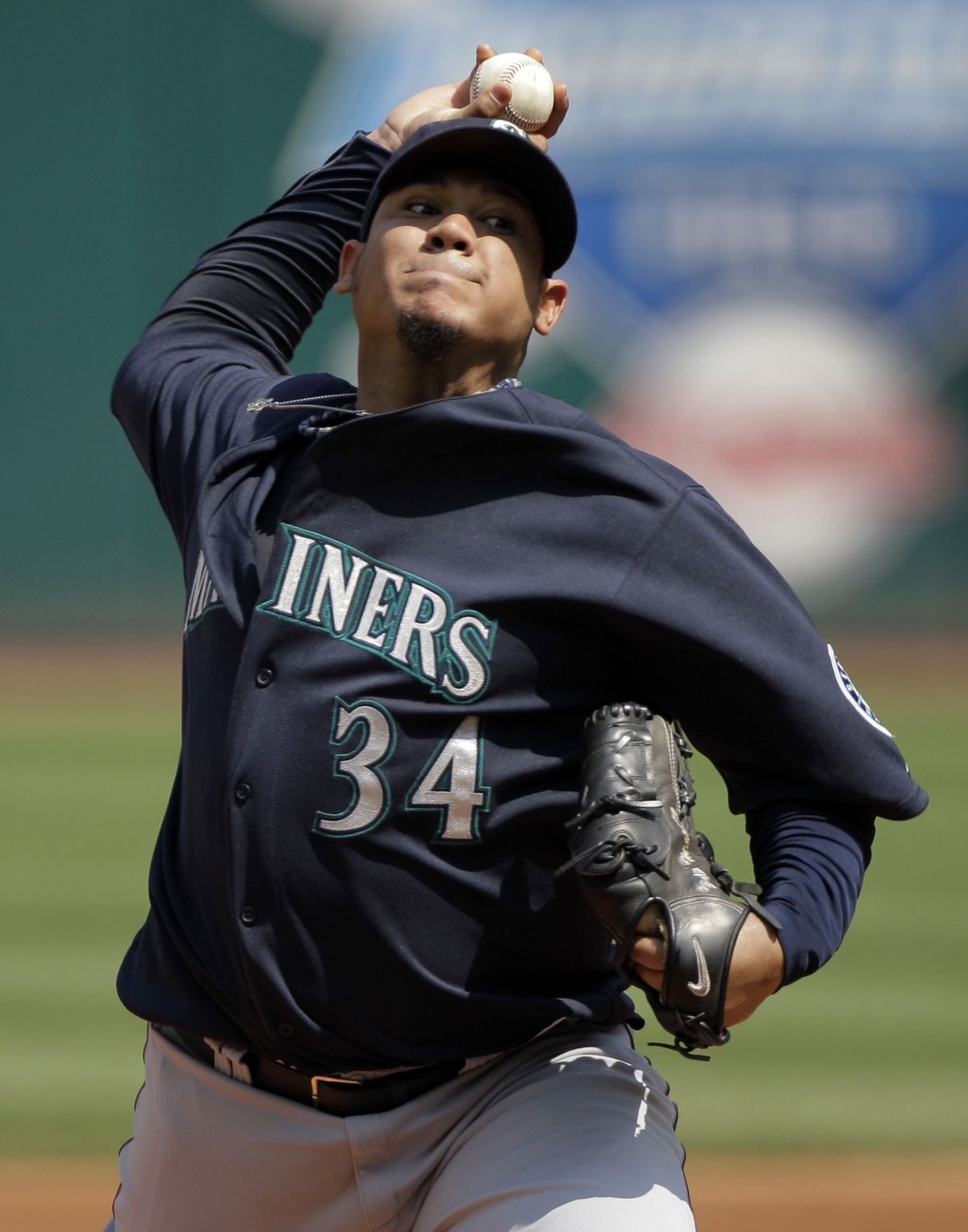 Seattle Mariners starting pitcher Felix Hernandez throws in the first inning against the Cleveland Indians in a baseball game  in Cleveland on Wednesday, Aug. 24, 2011. (Amy Sancetta / Associated Press)