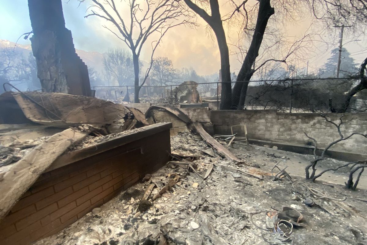 Former Washington State receiver Jamire Calvin lost his family home in the LA Fires.  (Courtesy of Jamire Calvin)