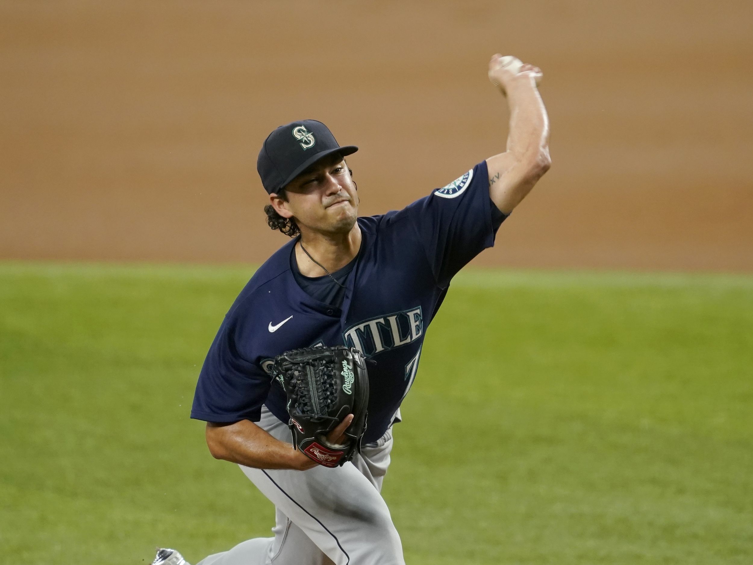 Seager's HR, Gonzales' pitching lead Seattle past Texas, 3-1 - The