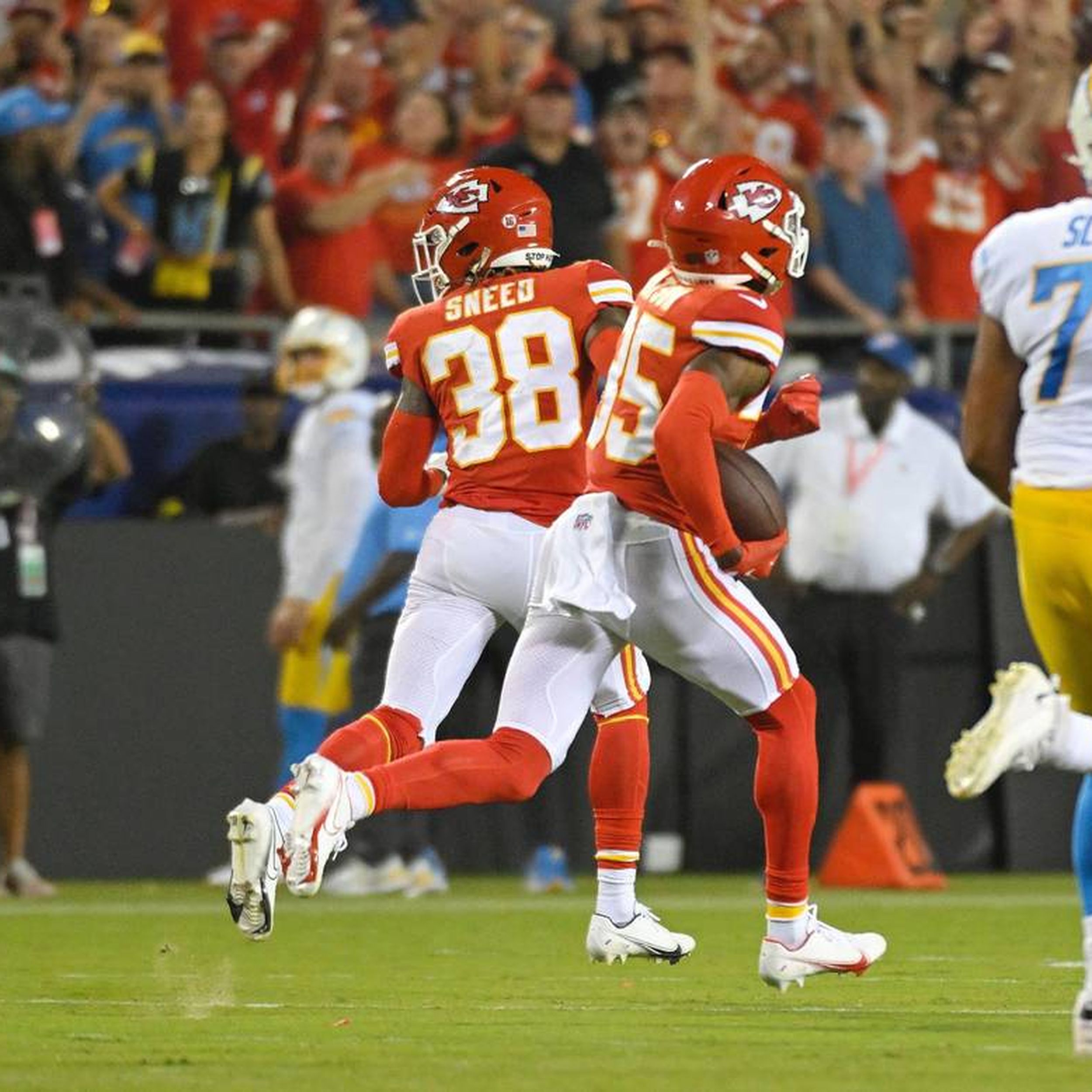 From Wendy's to NFL: Jaylen Watson smokes Chargers in Chiefs' win