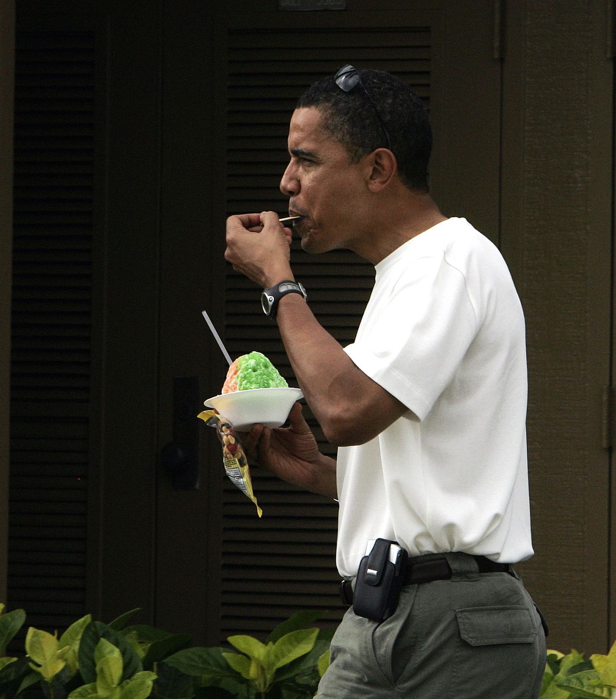 President-elect Obama, eats shave ice  while on vacation in Hawaii. (Lawrence Jackson / The Spokesman-Review)