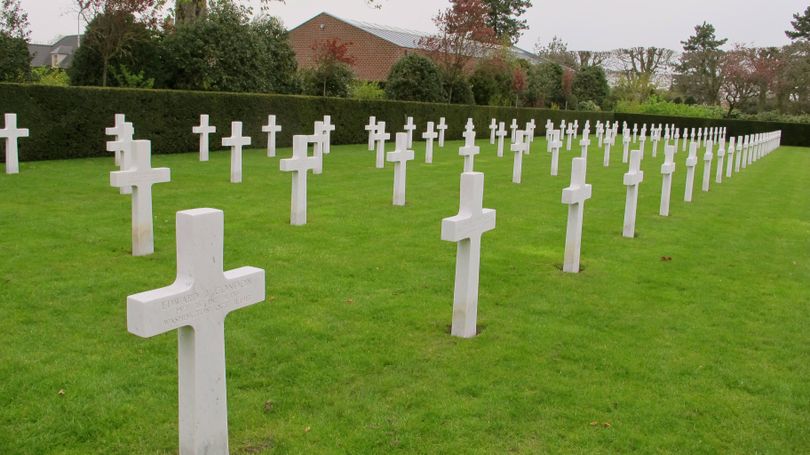 MEMORIAL DAY IN FLANDERS FIELDS