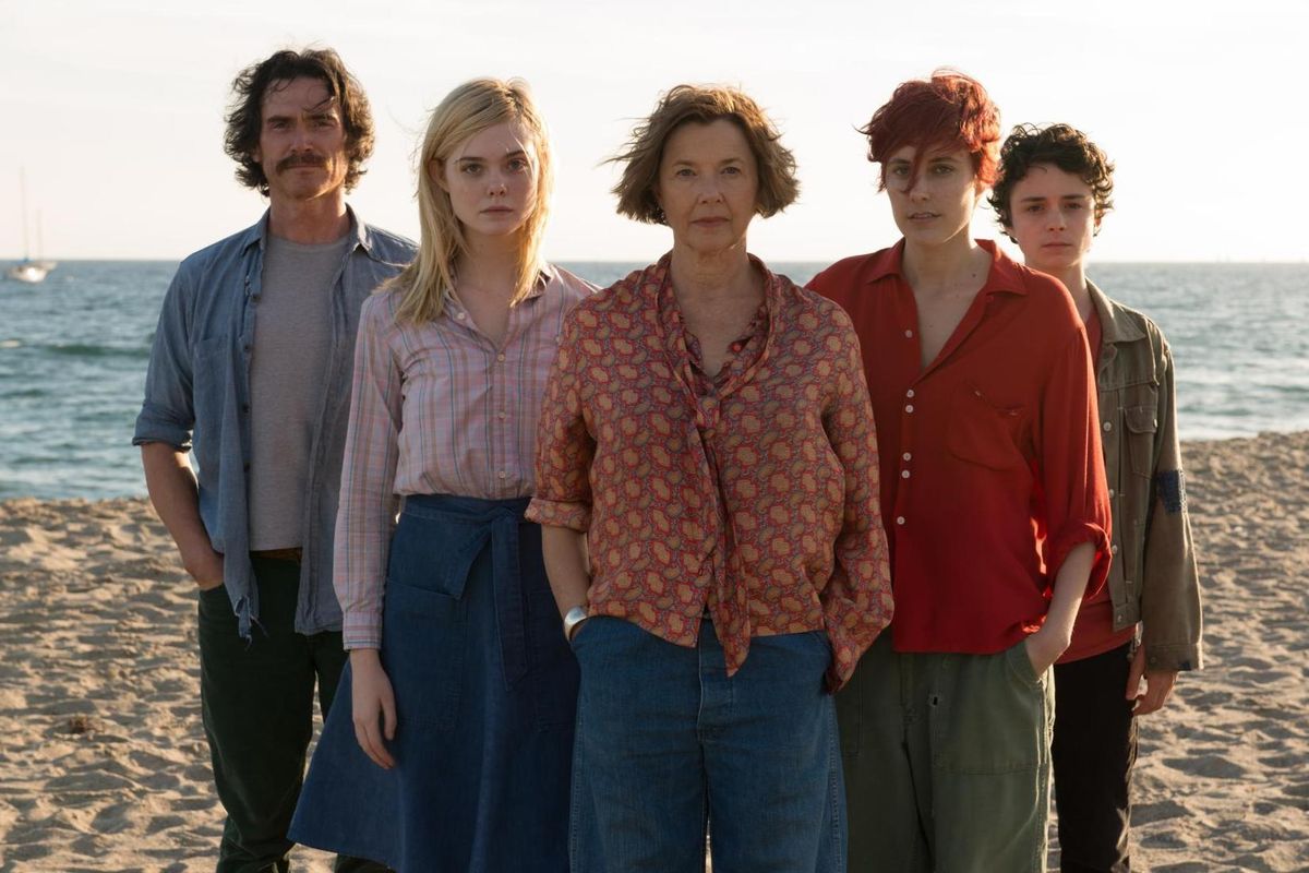 Annette Bening, Elle Fanning, and Greta Gerwig are "20
th
 Century Women." (A24)