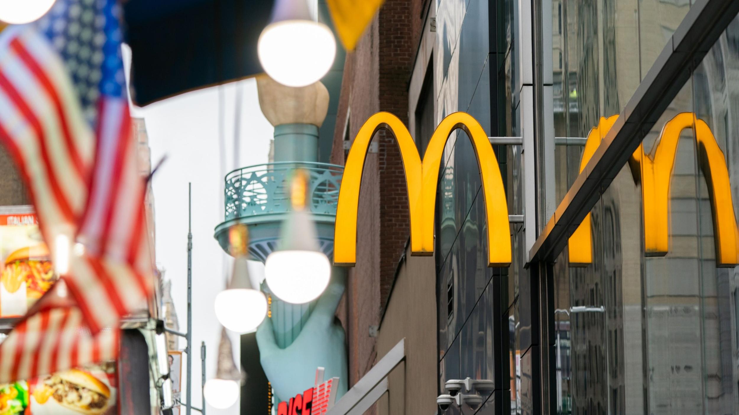 Motley Fool: Passive income from burgers - Sun, 02 Aug 2026 PST