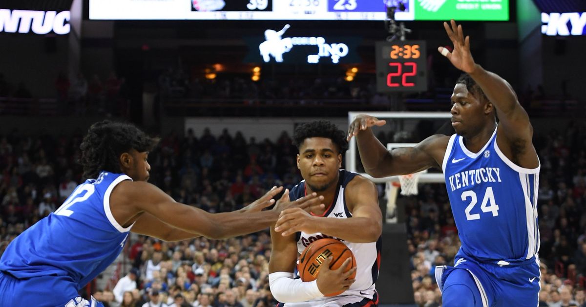 Gonzaga connecting on free throws and 3s, still struggling with assist