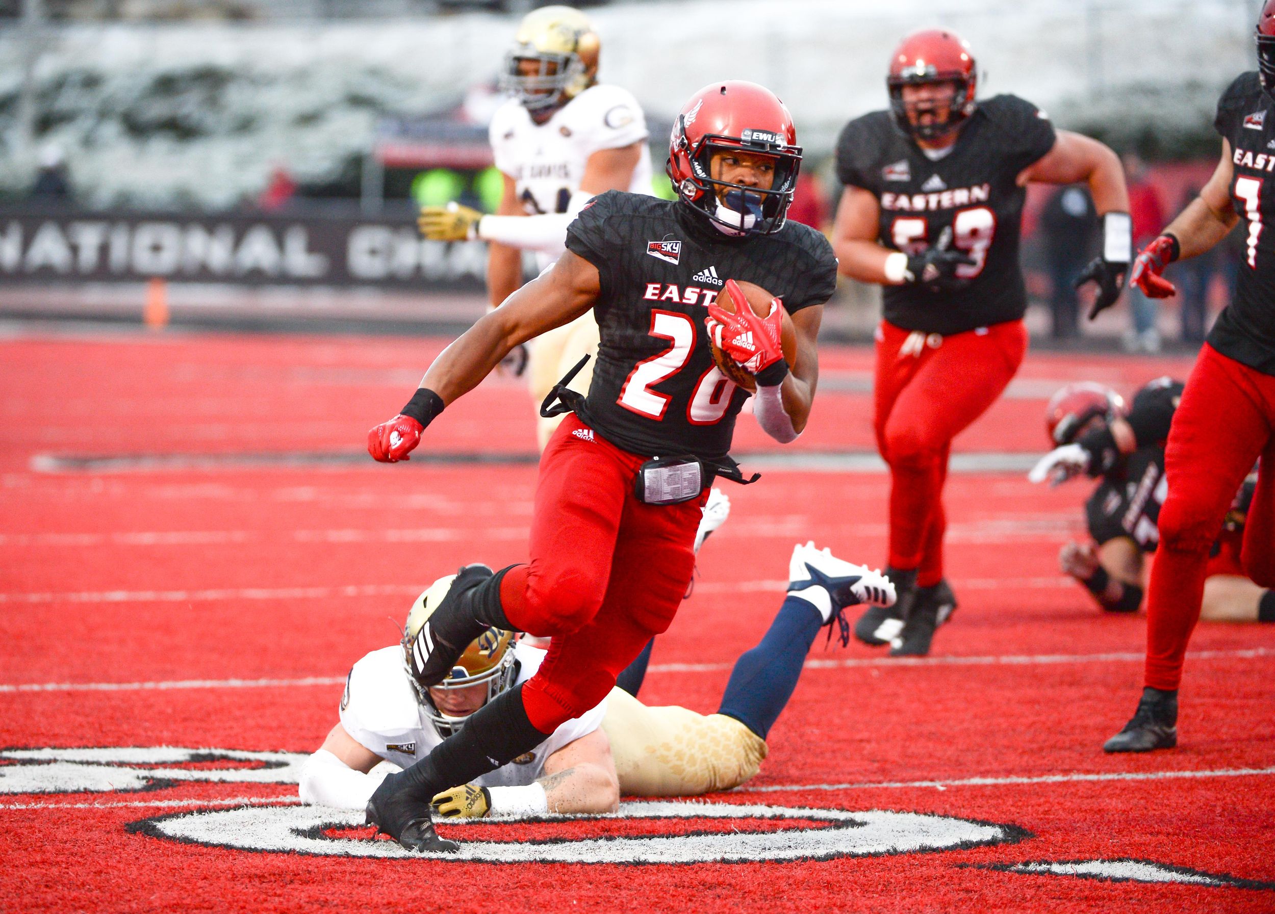 Eastern Washington thumps UC Davis 59 20 in Big Sky showdown The