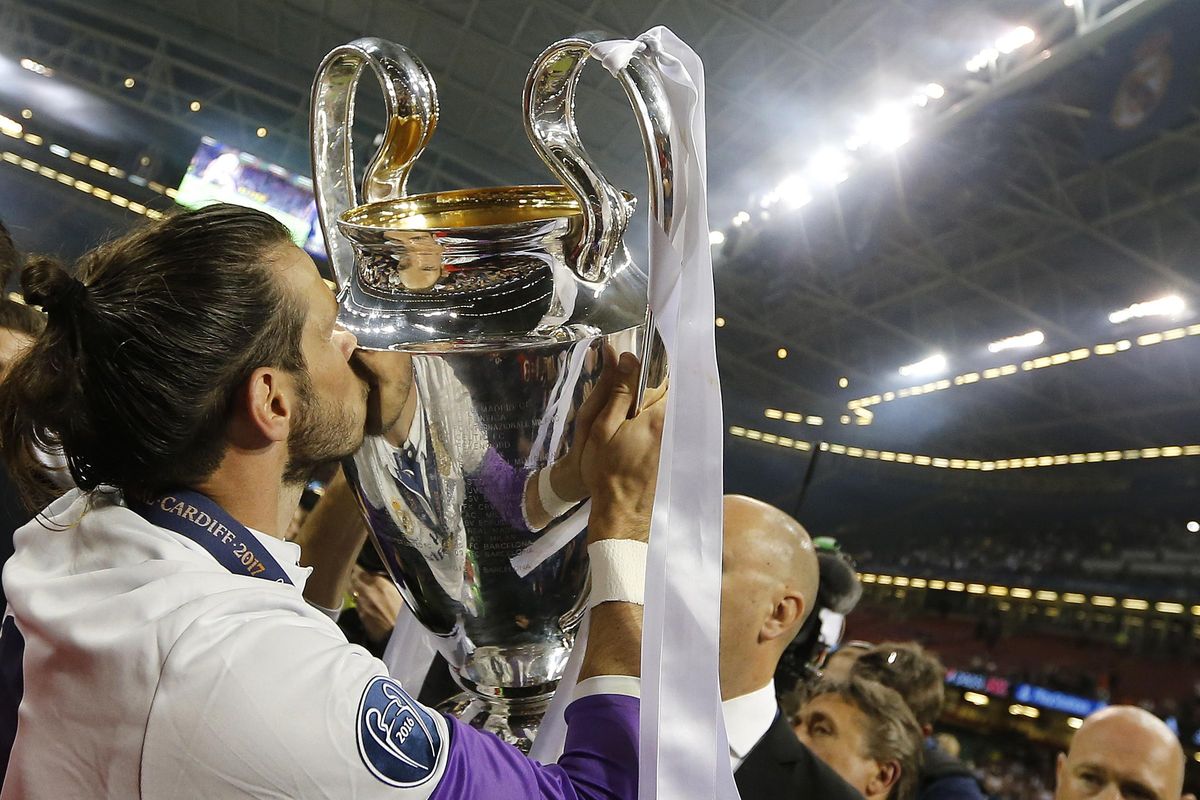 Real Madrid’s Gareth Bale kisses the trophy at the end of the Champions League soccer final between Juventus and Real Madrid at the Millennium Stadium in Cardiff, Wales, Saturday, June 3, 2017. Real won the match 4-1. (Frank Augstein / Associated Press)