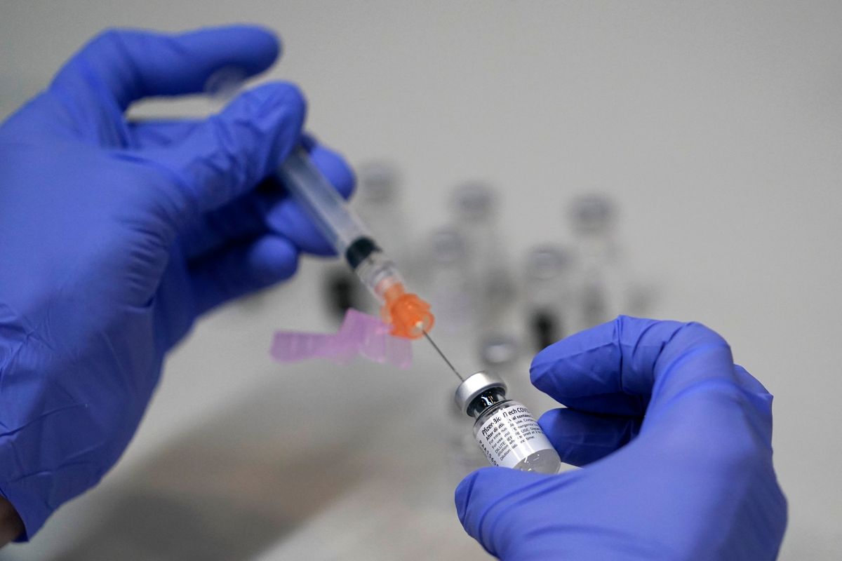 Local doctors recommend third doses of COVID-19 vaccine for ...