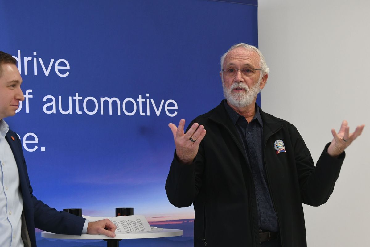 U.S. Rep. Dan Newhouse speaks at battery parts manufacturer Sila Nanotechnologies in Moses Lake on Friday about the growing tech industry in Central Washington.  (James Hanlon/The Spokesman-Review)