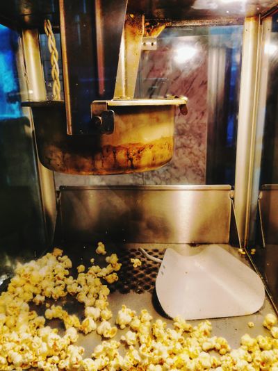 The golden-salty greatness that is movie theater popcorn can come to life at home, and all it takes is a little dash of magic. (Dreamstime)