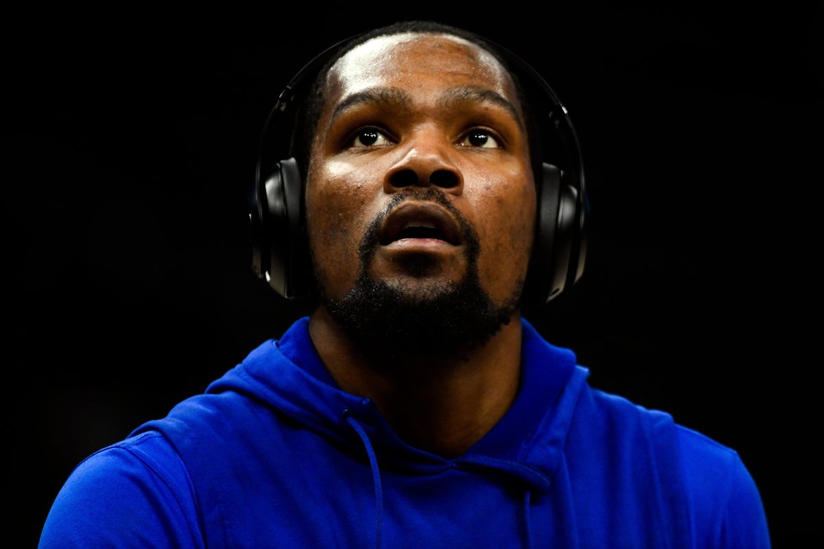 Golden State Warriors forward Kevin Durant (35) warms up before an NBA basketball game against the Utah Jazz Tuesday, April. 10, 2018, in Salt Lake City. (Alex Goodlett / Associated Press)