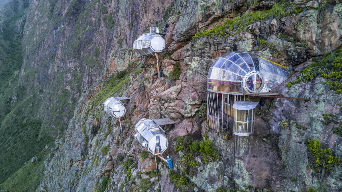 Skylodge Adventure Suites is made up of clear pods hanging above the Sacred Valley in Cusco, Peru. (Natura Vive / Natura Vive)