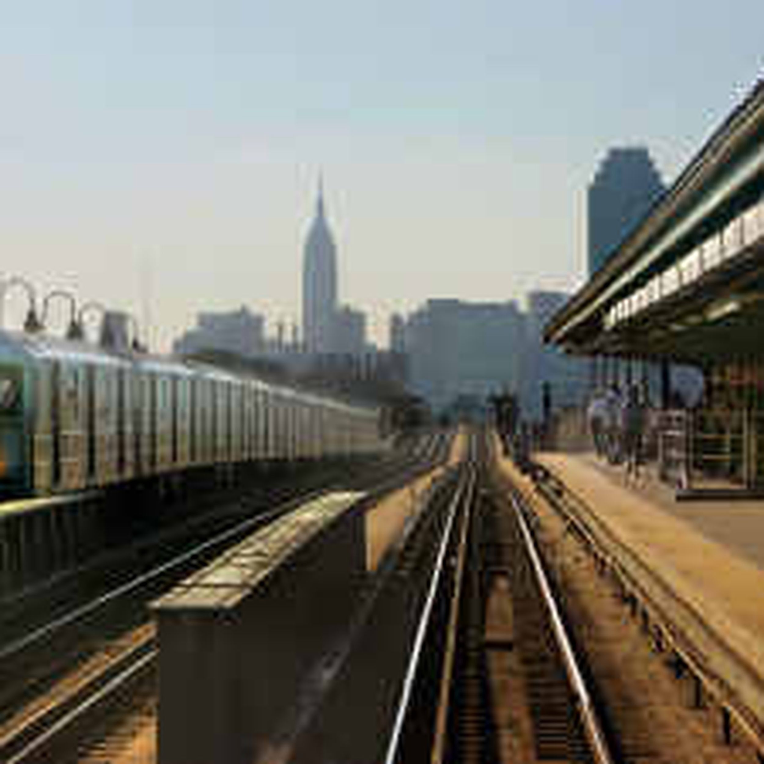 MTA shuttle trains to take fans to Yankee Stadium on opening day