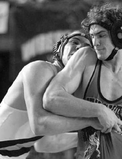 
East Valley's Dan Michalski breaks from Everett's Jake Anstett. 
 (Patrick Hagerty Special to The Spokesman Review / The Spokesman-Review)