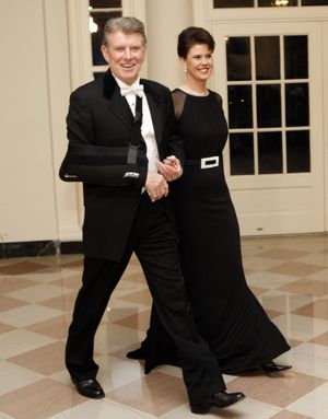 ORG XMIT: DCPM117 Idaho Gov. C.L. 'Butch' Otter, left, with his wife Lori, right, arrive at the White House to attend a dinner hosted by President Obama, Sunday, Feb. 22, 2009 in Washington. The National Governors Association is holding its winter meeting in Washington this weekend. (AP Photo/Pablo Martinez Monsivais) (Pablo Monsivais / The Spokesman-Review)