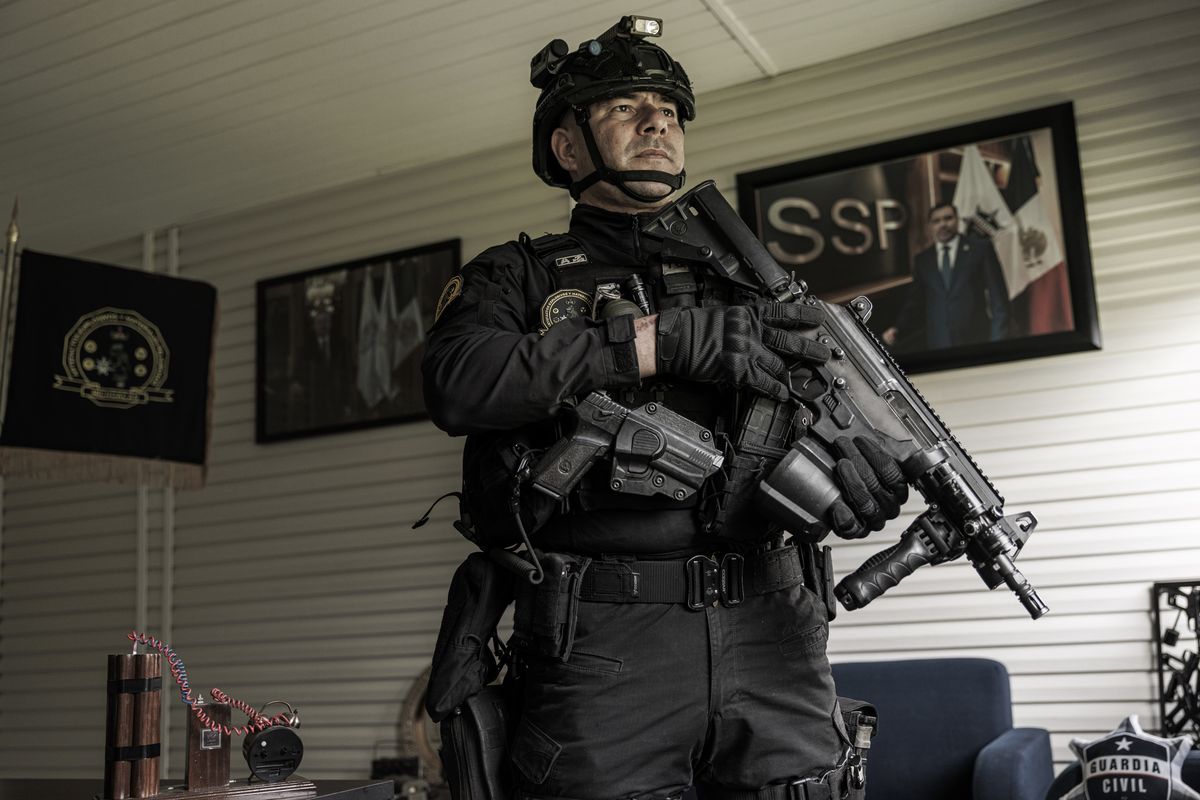 Capt. Mario Gómez, a former army officer and expert in explosive ordinance disposal who leads the anti-bomb unit of police officers, in Morelia, Michoacan, Mexico, Aug. 14, 2025. Under pressure from the government and each other, some of Mexico’s most powerful criminal groups are amassing homemade mortars, land mines, rocket-propelled grenades and bomber drones. (Adriana Zehbrauskas/The New York Times)