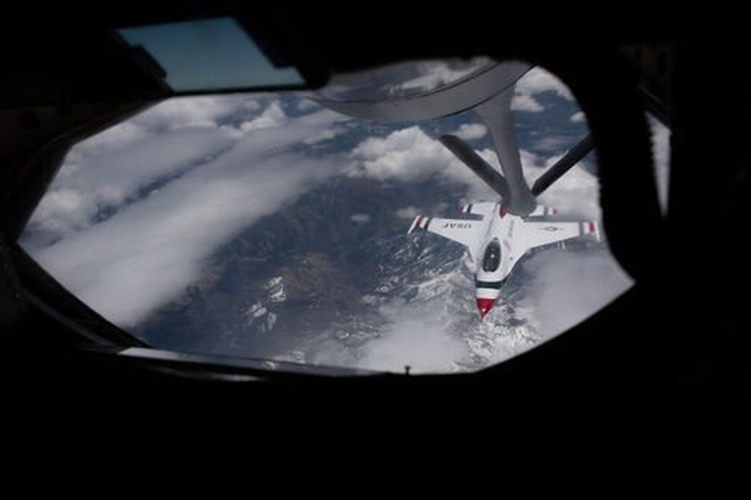 Inside the elite Air Force Thunderbirds unit - KTVZ