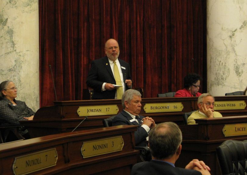 Sen. Grant Burgoyne debates against the transportation bill in the Senate (Betsy Russell)