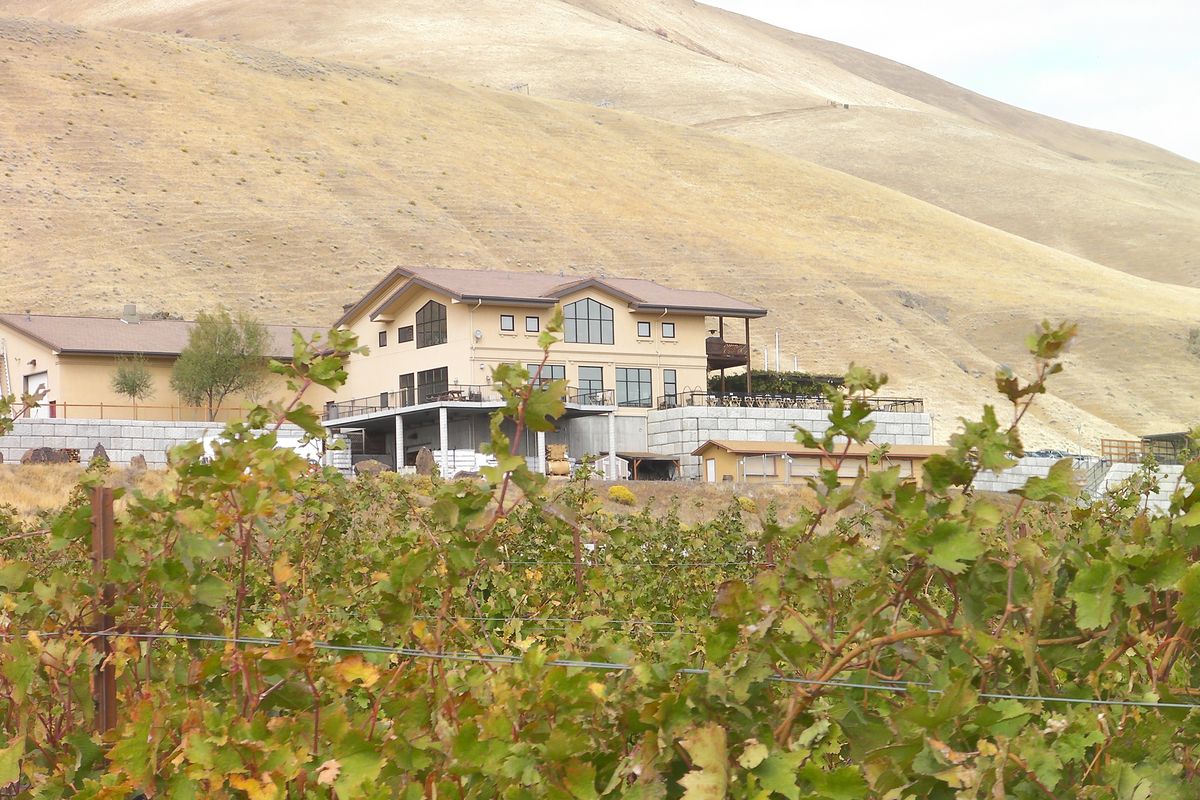 Maryhill Winery sits atop basalt cliffs overlooking the Columbia River. (Andy Perdue)