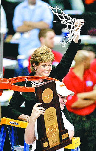 Volunteers coach Pat Summitt nets her seventh national title.
(Associated Press / The Spokesman-Review)