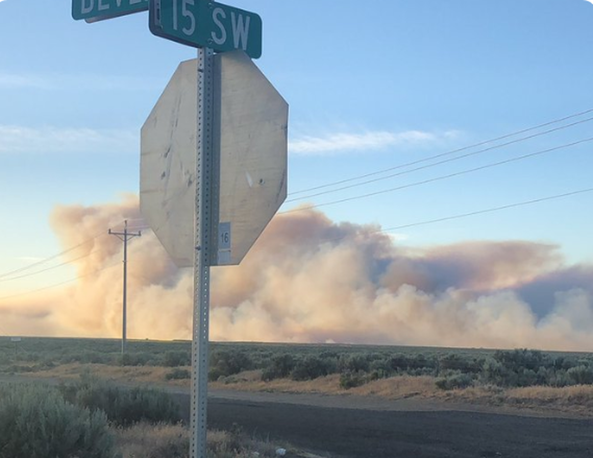 Washingtons First Major Wildfire Of 2019 Grows To 5000 Acres In Grant County Wind Borne Smoke 7914