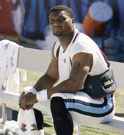 Ravens quarterback Steve McNair and Titans rookie quarterback