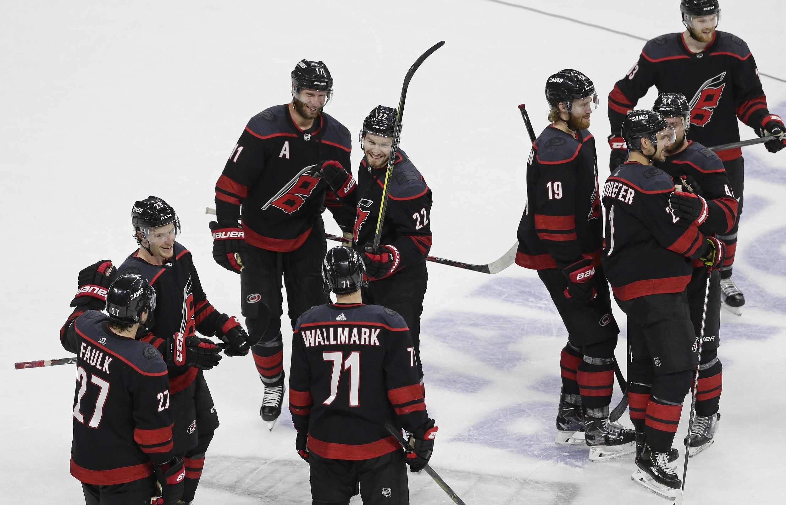 NHL roundup Hurricanes finish sweep, beat Islanders 52 in Game 4