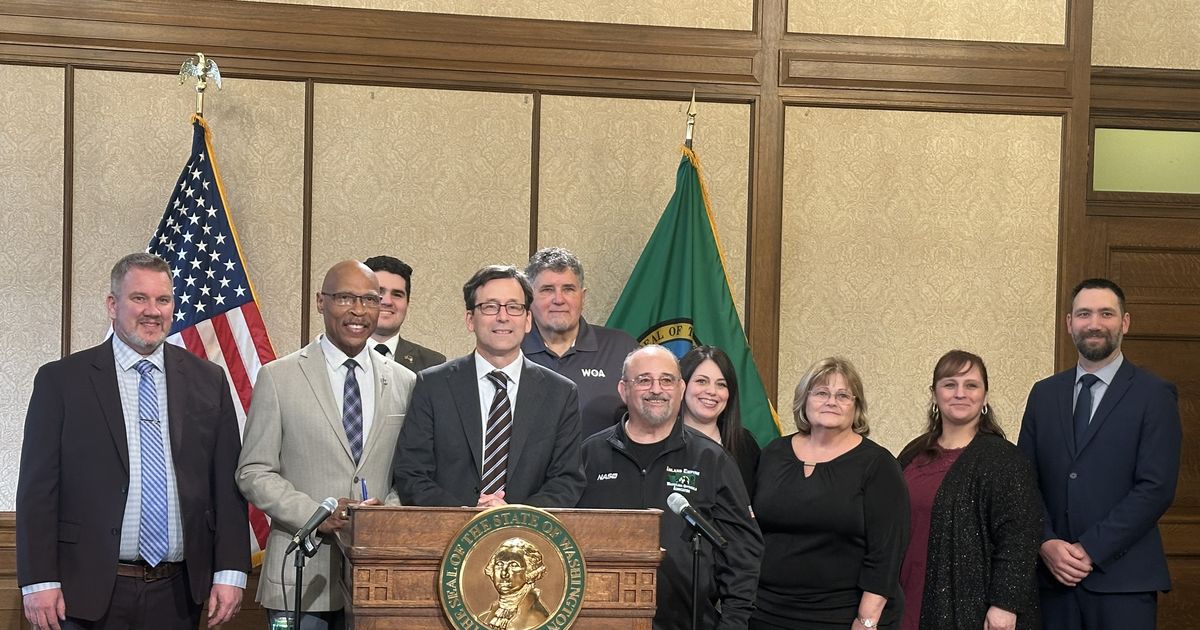 Governor signs ‘referee bill’ after nearly 30 years of advocacy by Spokane Valley man