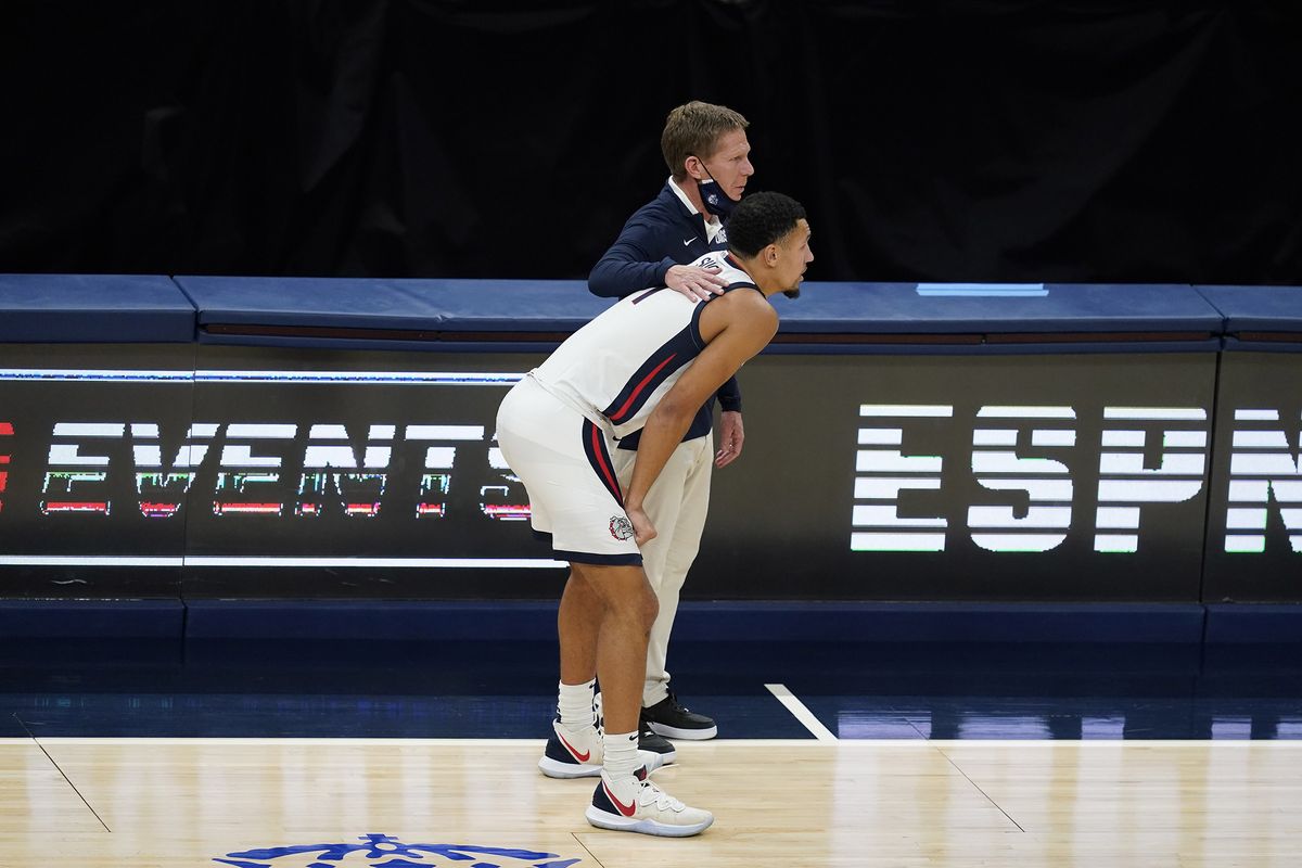 Gonzaga head coach Mark Few talks with Jalen Suggs during the second half against West Virginia on Dec. 2 in Indianapolis.  (Associated Press)