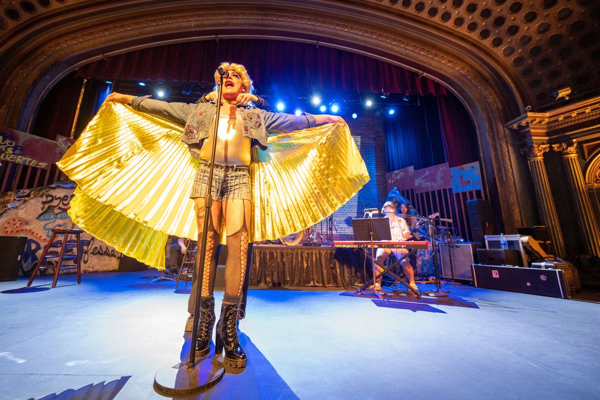 Hedwig and the Angry Inch - Peabody Opera House, St. Louis, MO - Tickets,  information, reviews