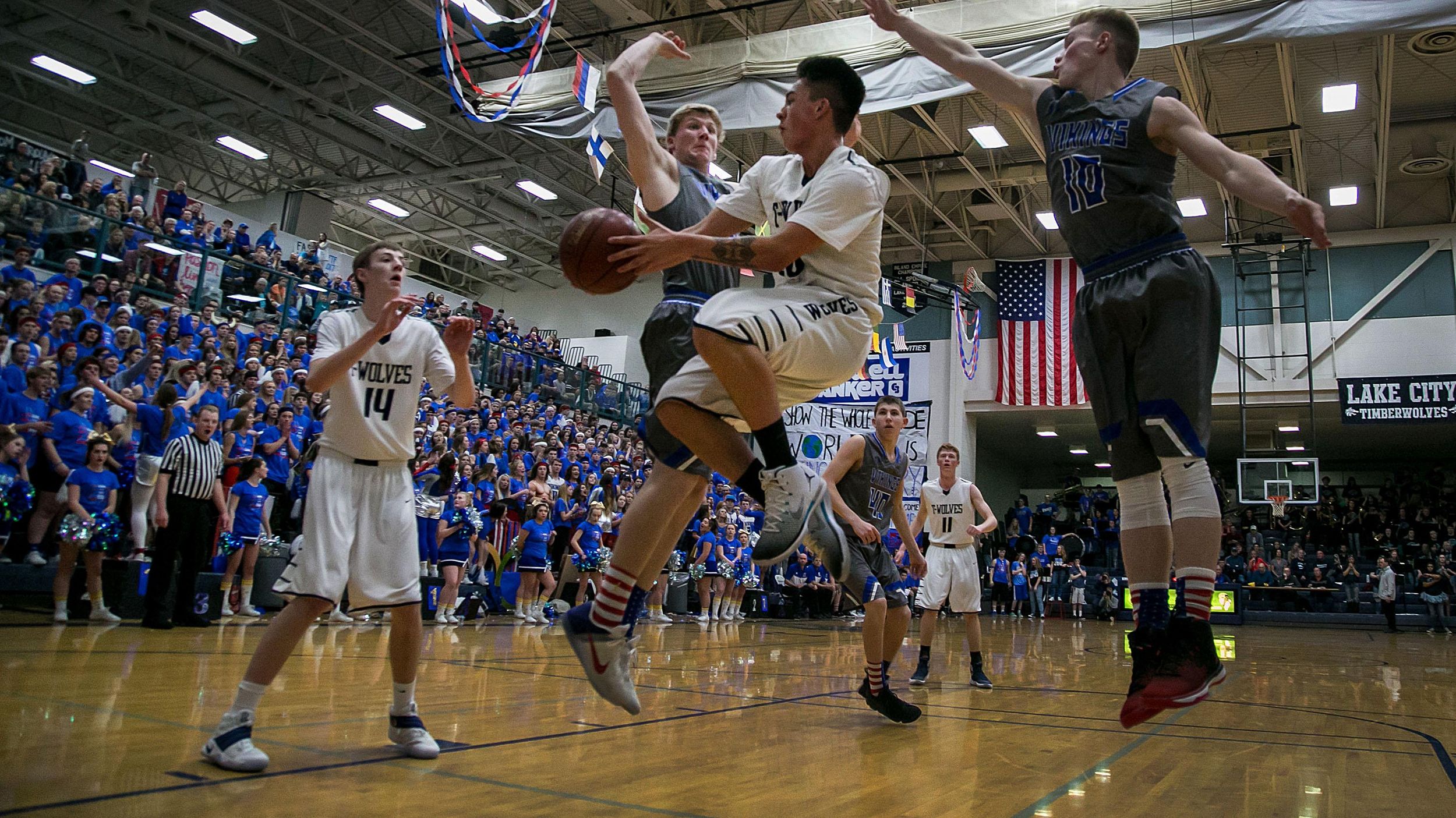 Lake City Boys Girls Sweep Coeur D Alene In Fight For Fish The Spokesman Review